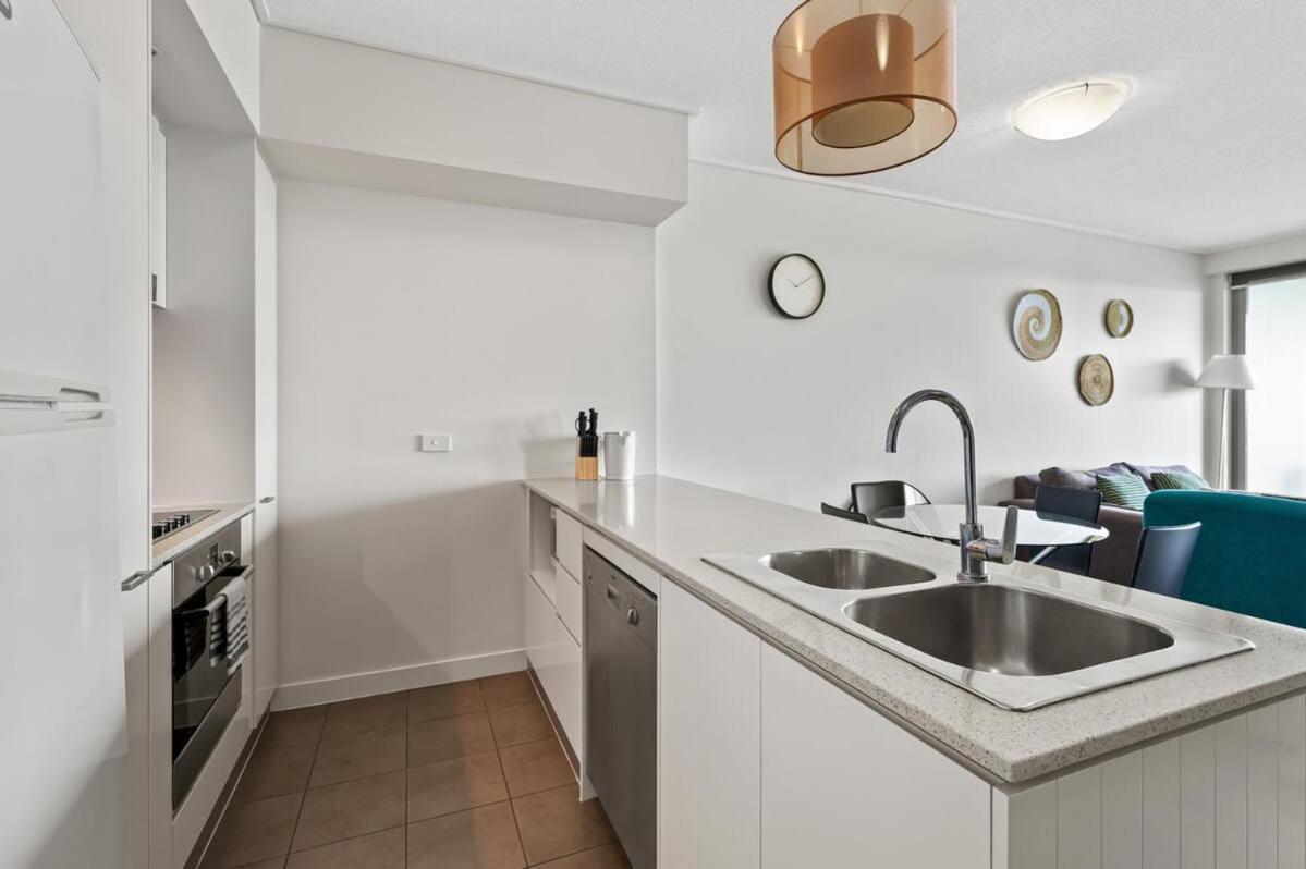 City Living - Brisbane River-View 2 Bedroom Apt エクステリア 写真
